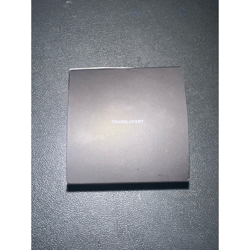 Laura Mercier Translucent Loose Setting Powder - NEW - Picture 2 of 5